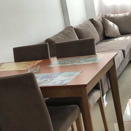 Viktoria'S Apartments Shengjin Bagian luar foto