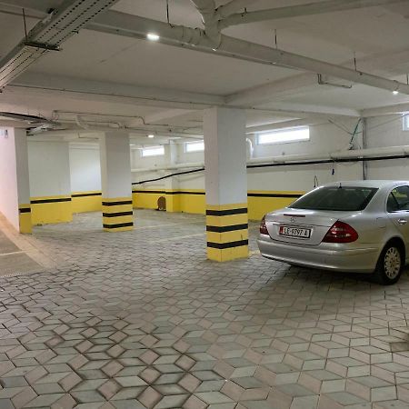 Viktoria'S Apartments Shengjin Bagian luar foto